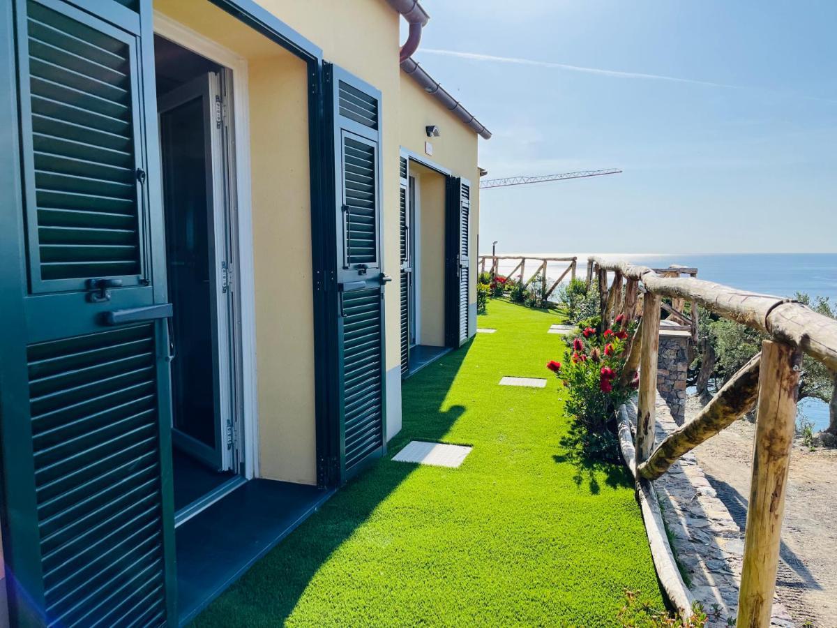 Hotel Eufonia Del Mare Finale Ligure Exterior foto